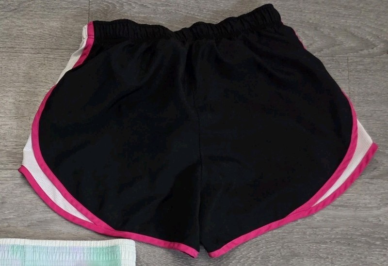 Nike Shorts Girls  Dri-Fit Black and Pink Size XS - Running Shorts