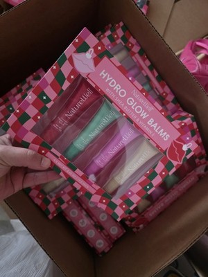 LOT OF 25 LA Colors Cosmetics Lip Gloss, Liner, Hand Cream Gift Sets BUNDLE!
