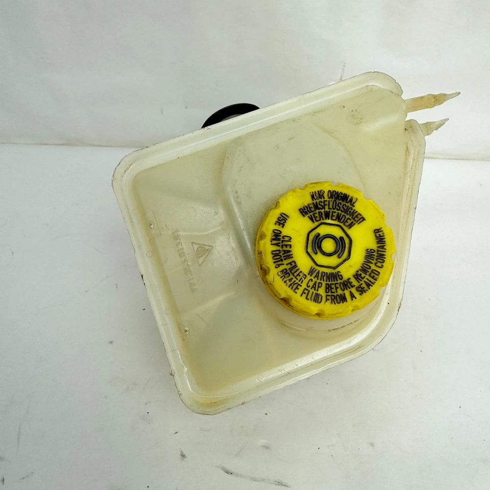 Главный цилиндр тормоза 2013 - 2015 Porsche Boxster Cayman + резервуар 98135513026 - Изображение 3 из 4