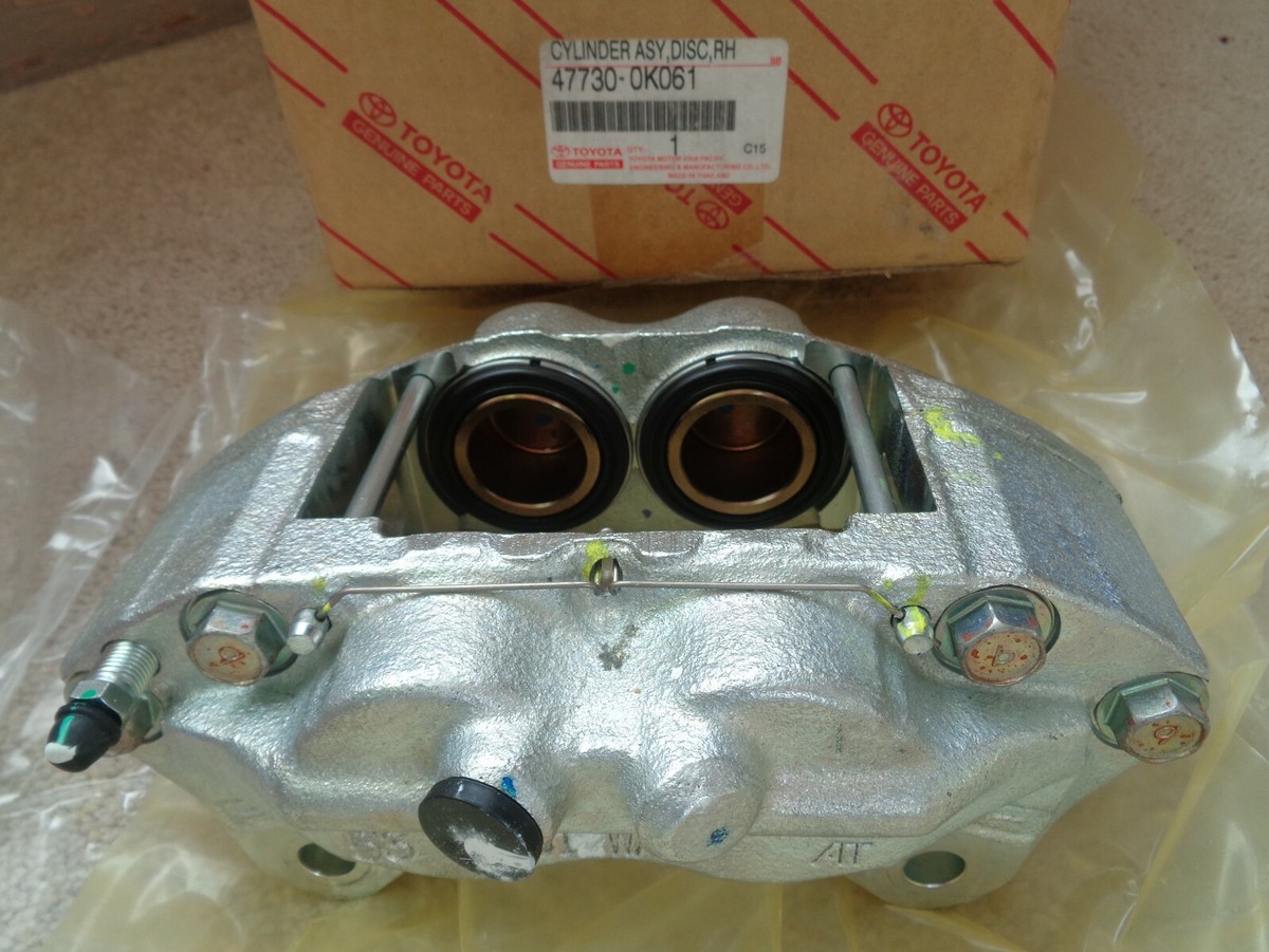TOYOTA 47730-0K061 HILUX MK6 RH FRONT DISC BRAKE CALIPER OEM NOS