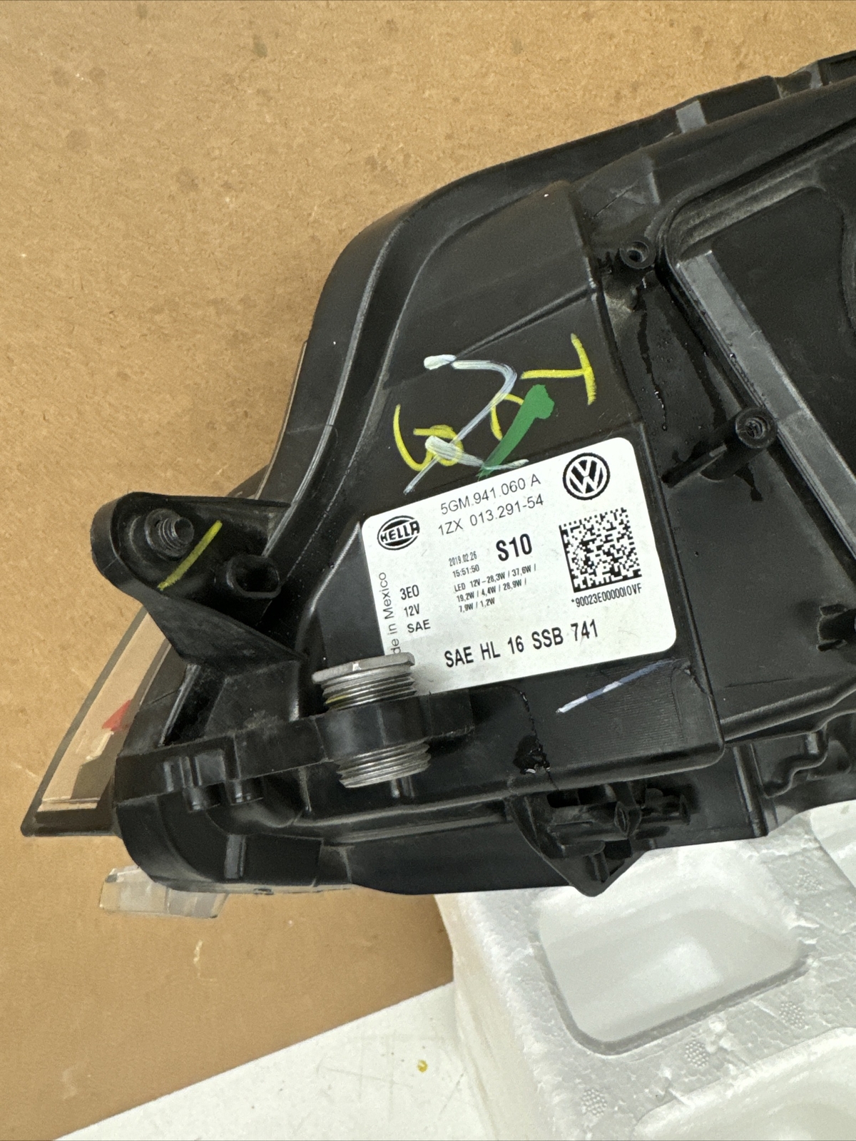 2018 2019 Volkswagen Golf GTI OEM LED Headlight Right for sale 