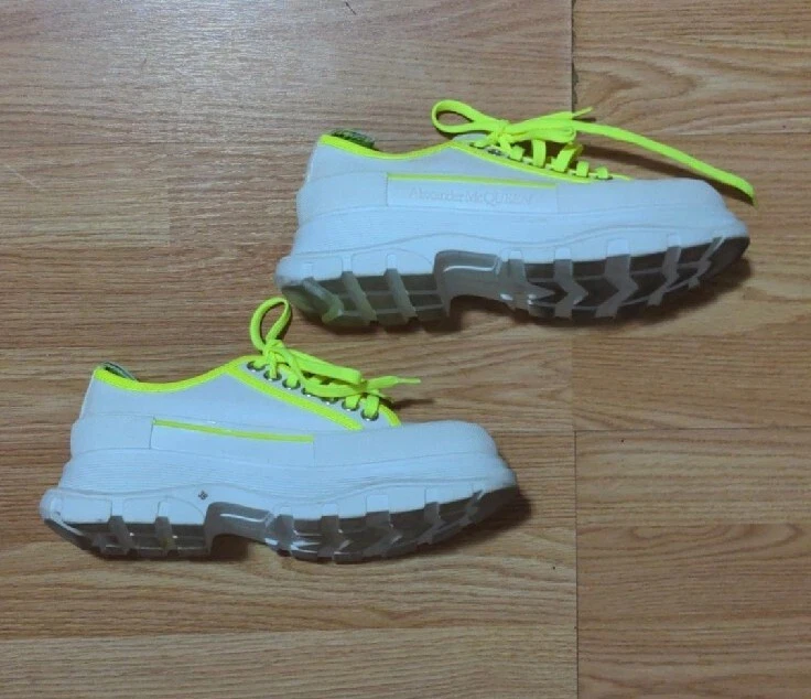 Neon alexander mcqueen clearance trainers