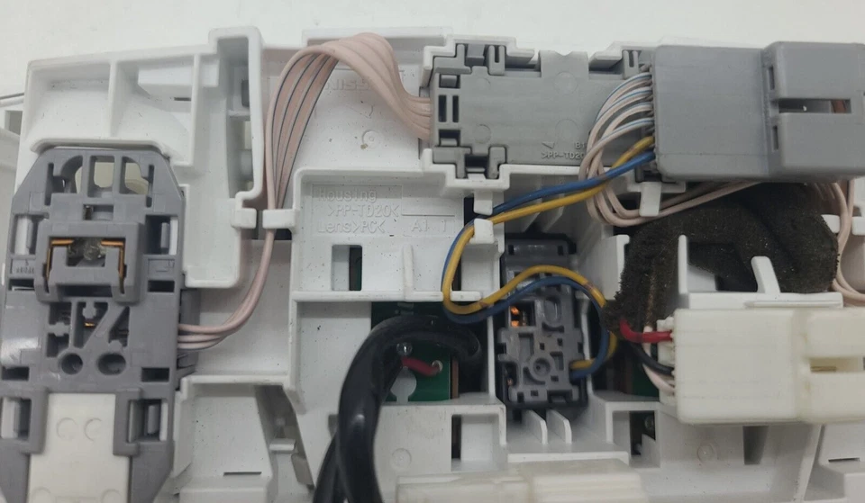 Faro de mapa Nissan Quest 2011 12 13 14 15 16 2017 OEM bronceado neutro Foto 4 de 4