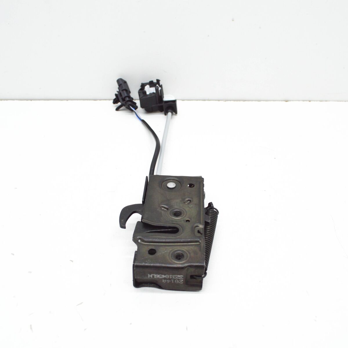 VOLVO XC90 MK2 Engine Hood Left Side Bonnet Lock 32318456 VOLVO XC90 MK2 Engine Hood Left Side Bonnet Lock 32318456