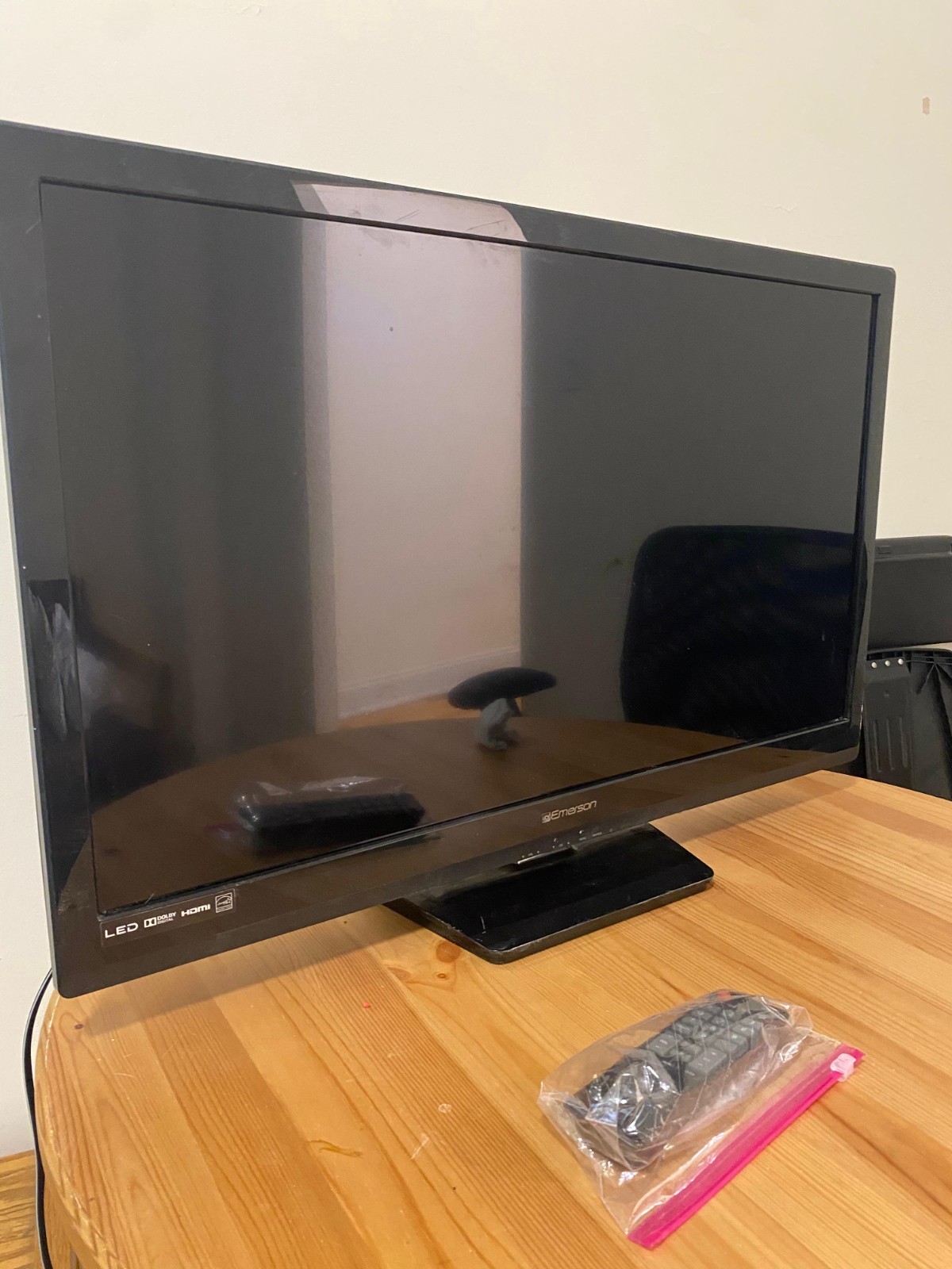Emerson LF320EM5F 32 inch LED TV HDMI Flat Screen Television with Remote