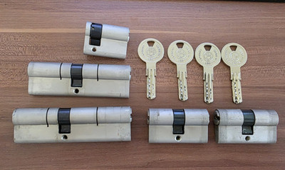 CES W05 Schließsystem Profilzylinder Haustüre + 4 Wendeschlüssel + Karte,