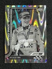 2025 Topps Chrome Formula 1 F1 B&W Ray Wave Refractor #109 Oscar Piastri