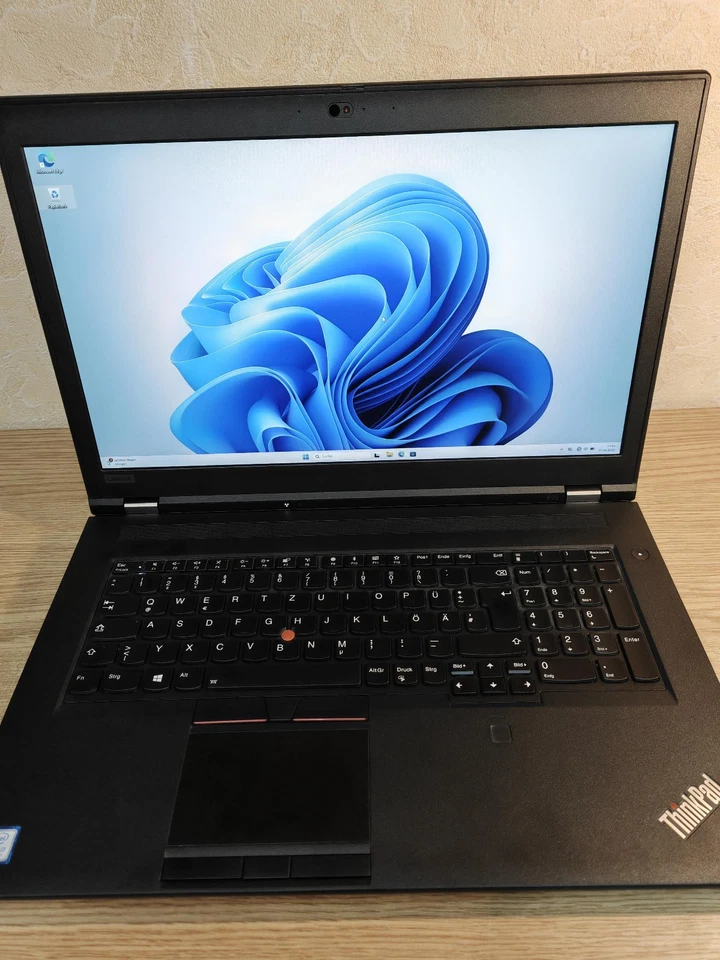 Lenovo ThinkPad P73 i7-9750H 16GB 1TB 17,3``1920x1080 nVidia P620 De Workstation