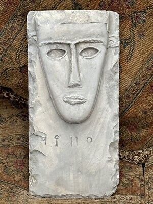 ANTIKE SÜDARABISCHE PLAKETTE GROSSE MASSIVE STEIN GESCHNITZTE STELE MIT GESICHT 31cm