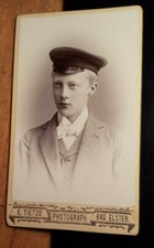 Junge - Schüler mit Mütze - Portrait / CDV E. Tietze Bad Elster
