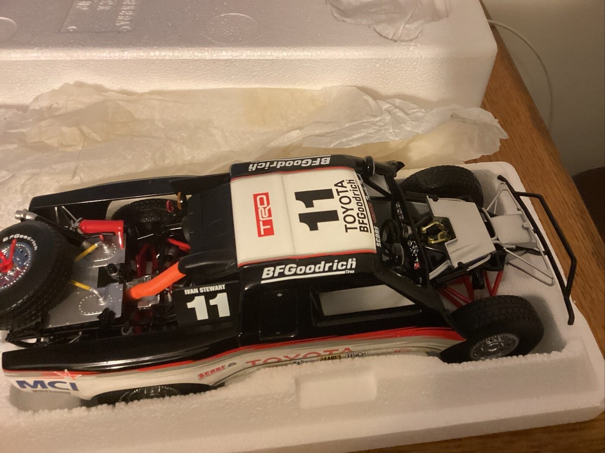 AUTOart トヨタ TOYOTA TROPHY-TRUCK 1:18 Autoart Ivan Stewart Toyota Trophy Truck TRD Rare 1/18 Box