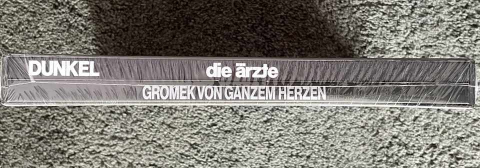 Die Ärzte DUNKEL (Vinyl, LP, 2021) Doppelvinyl Im Schuber Mit Girlande - Bild 3 von 3