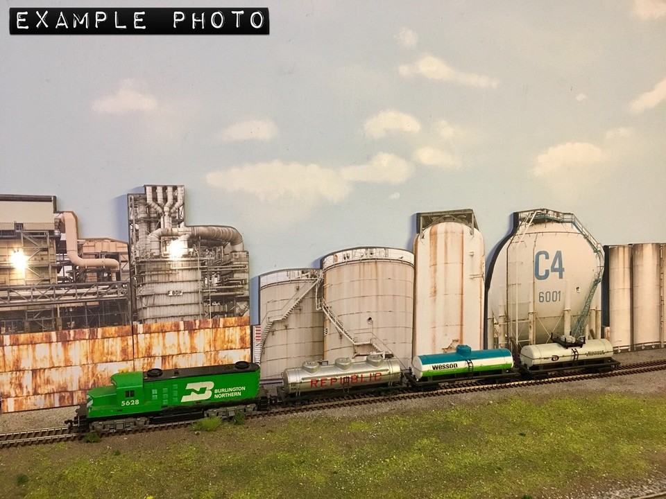 HO Scale Round 5 TANKS Flat / Front 3D Background w/LED, Oil