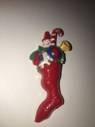 Antique Vtg Celluloid Stocking w Toys Gifts For Kids Xmas Pin Brooch - Afbeelding 1 van 6