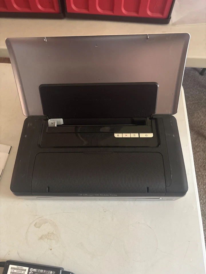 HP OFFICE 100 MOBILE PRINTER CN551A W / AC ADAPTER UNTESTED PARTS OR REPAIR - Image 2 of 4
