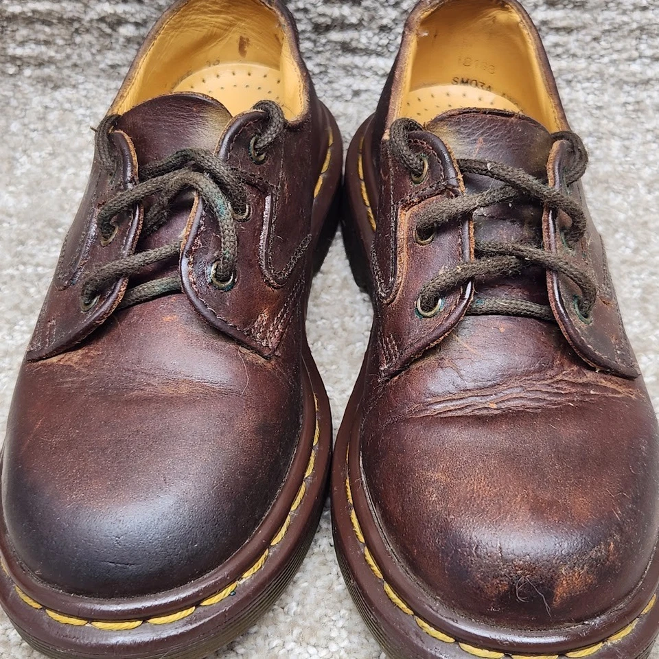 Dr. Doc Martens Boys Size 13 Vintage Brown Leather Shoes Made in England Lace Up - Image 4 of 4