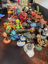 spyro's Skylanders Lot Of 21 Activision Figures SEE IMAGES READ