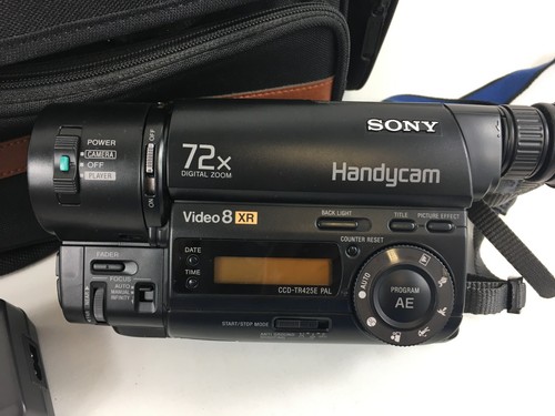 Sony Video 8 XR CCD-TR425E Handycam VHS-C Video Camera Camcorder - Picture 8 of 21