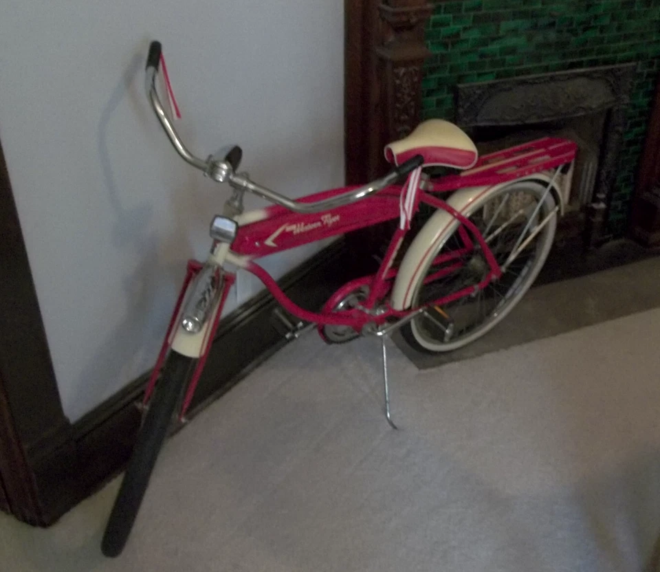 NEVER USED, NEVER RODE 1980's 26in. WESTERN FLYER Boy's Bike-IMPOSSIBLE FIND! - Image 4 of 4