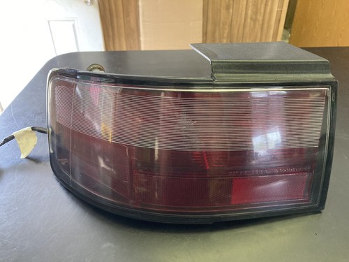1995 Cadillac Seville Sls Left Quarter Panel Mounted Taillight