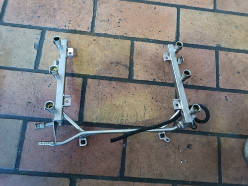 Audi A4 A6 A8 Skoda Superb VW Passat V6 Druckregler Kraftstoffleiste 078133681AJ