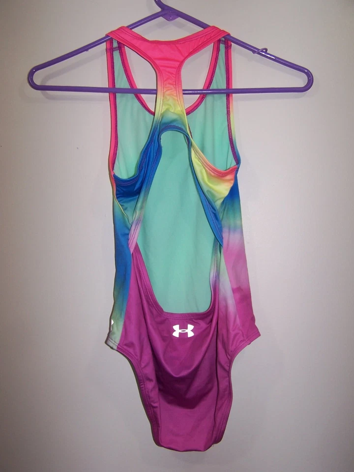 Traje de baño Under Armour Heatgear ajustado espalda deportiva de una pieza - niñas talla 12 Foto 2 de 3