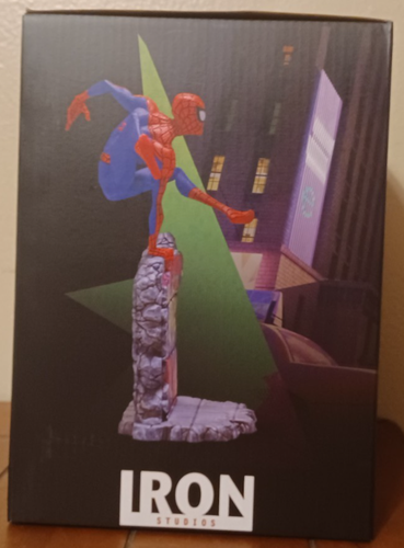 Iron Studios Spider-Man Into the Spider-Verse Peter B.Parker BDS Art 1/10 Statue - Picture 11 of 15