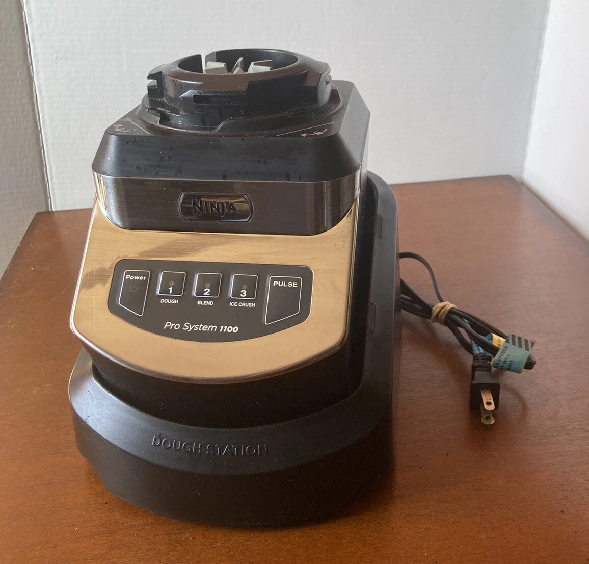 Ninja Pro System 1100 Blender Base Motor and Dough Station Professional NJ602W