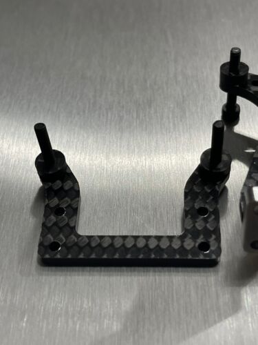 tamiya vanquish VQS 2020 carbon shock tower set front and rear - Picture 4 of 4