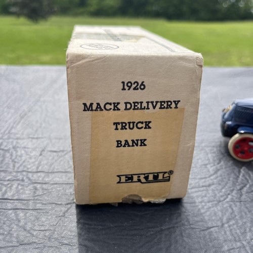 1926 JC Penney Co. Mack Delivery Truck Bank Ertl 1:38 Red White And Blue - Picture 16 of 17