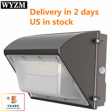 1,8000 Lm 150W LED Wall Pack Lights with Dusk to Dawn Photocell IP65 Waterproof