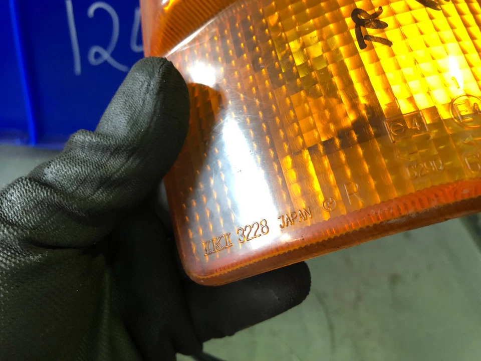Isuzu Trooper 1 I Blinker Blinkerleuchte orange rechts IKI3228 Original - Bild 4 von 4