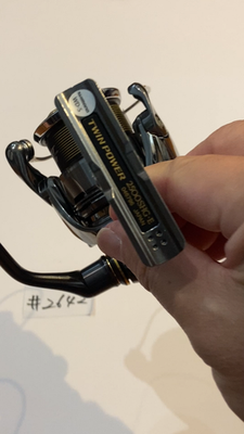 Shimano 24 Twin Power 2500SHG Spinning Reel Near Mint From Japan