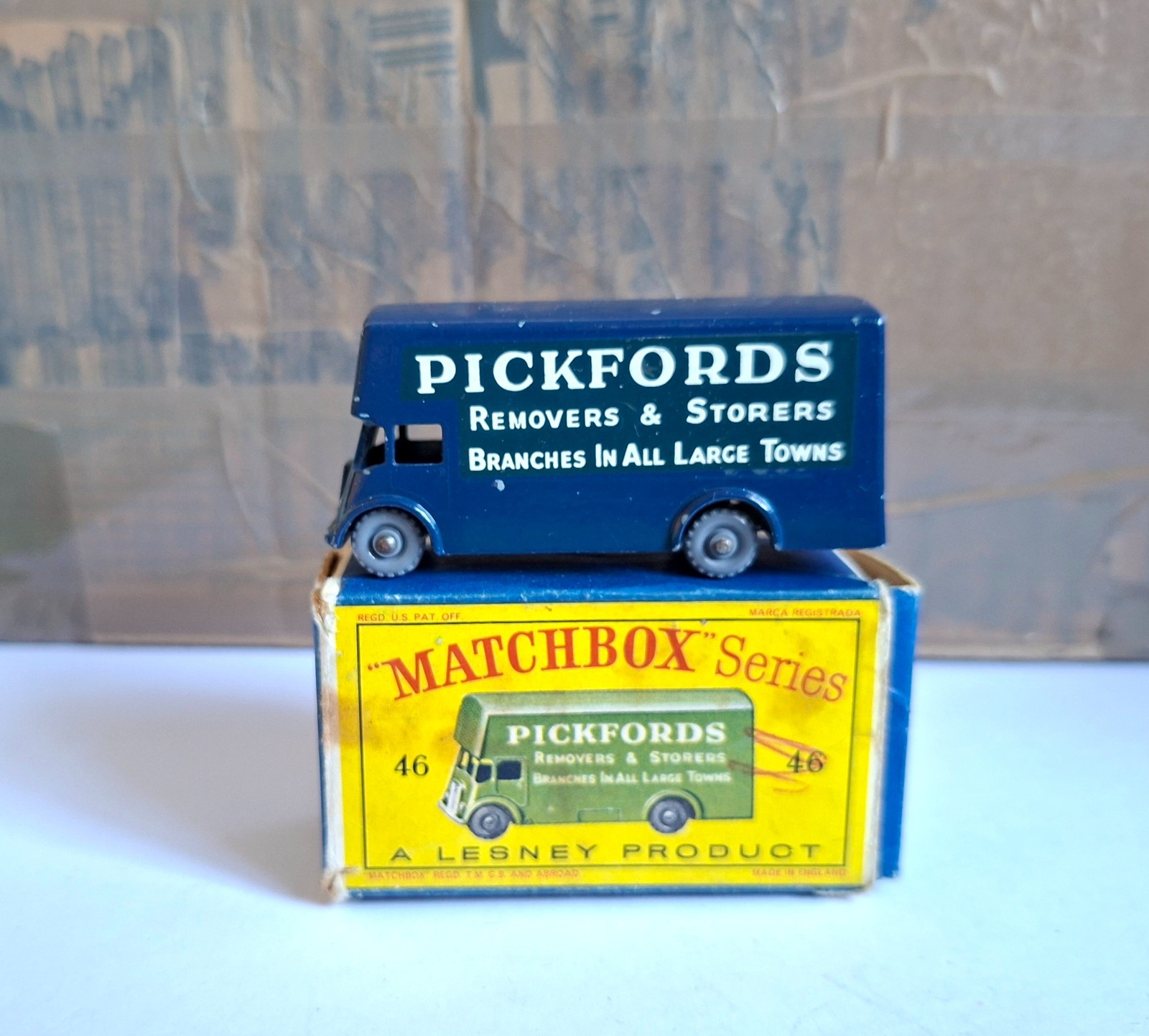 Matchbox 46b, Pickford removal Van - Free Price Guide & Review