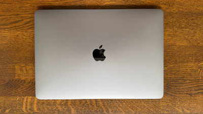 Apple MacBook Pro 13'' GRADE A 10. Gen Core i7 2,3GHz 32GB RAM 512GB SSD