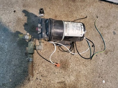 Advance 56264305 Aquaclean 15 Pump Flojet 2100-979-115 115v .5a w Brass Fitting
