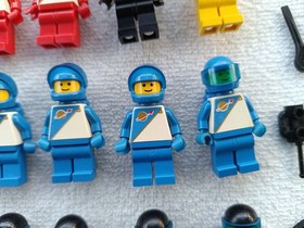 Lego SPACE FUTURON figures for e.g. 6990 monorail 6953 cosmic laser launcher