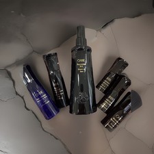 Oribe Foundation Mist 6.8 oz oribe Royal Maximista Run-Thounh 6