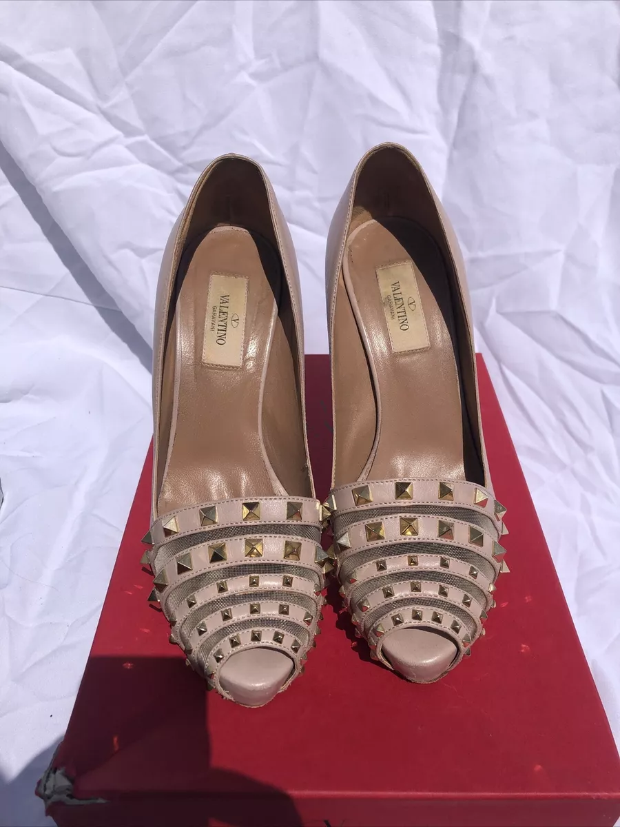 Valentino female shoes 2025
