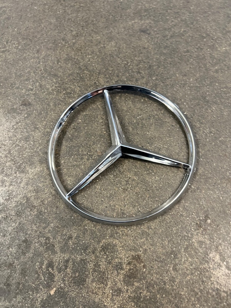 メルセデス10点 Aftermarket Mercedes Emblem, (10x10 58) APPROXIMATELY 5 3/4 ACROSS