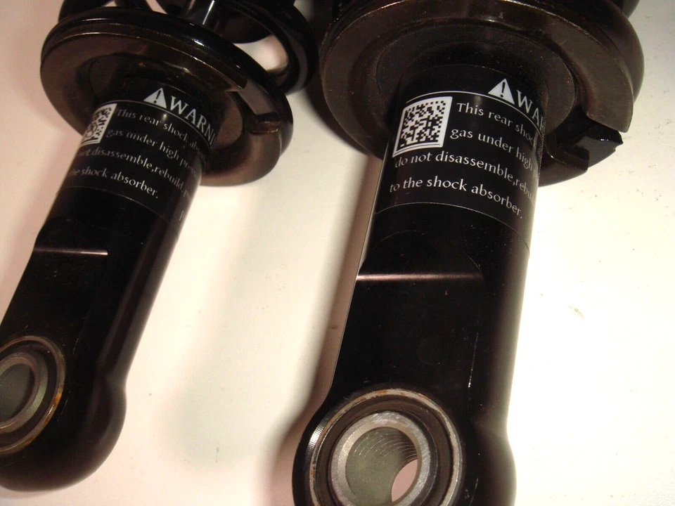 Amortiguadores bajos Indian Scout Bobber trasero Sixty 2018-21 Cruiser negro 1543808-266 HB Foto 2 de 4