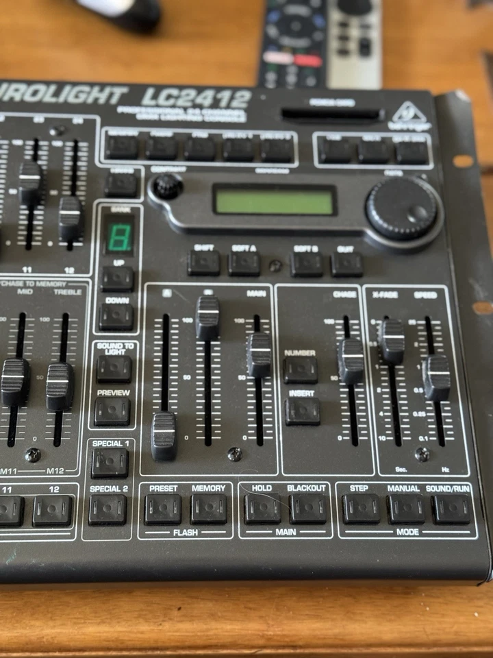 Eurolight LC2412 Behringer Professional 24-Channel DMX Lighting Console - Image 4 of 4