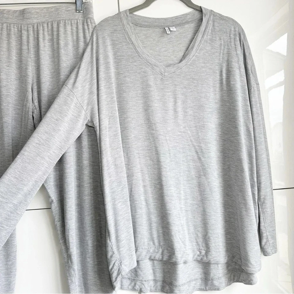 Nordstrom Loungewear Pijama Gris Talla Pequeña 2 Piezas Pantalones Top Cuello en V Foto 2 de 4