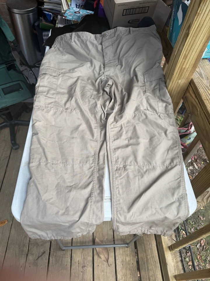 Pantalón táctico ligero Propper para hombre 46 37 caqui 46X37 Foto 2 de 4