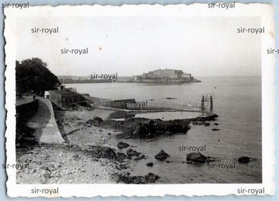 Guernsey um 1941 - La Vallette Bathing Pool und Castle Cornet - WK2 Foto 9x6cm