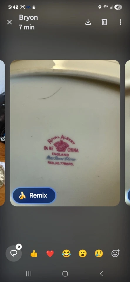 Juego Royal Albert Bone China Inglaterra.  incluye platos, cuencos, tetera. tazas, sau Foto 2 de 2