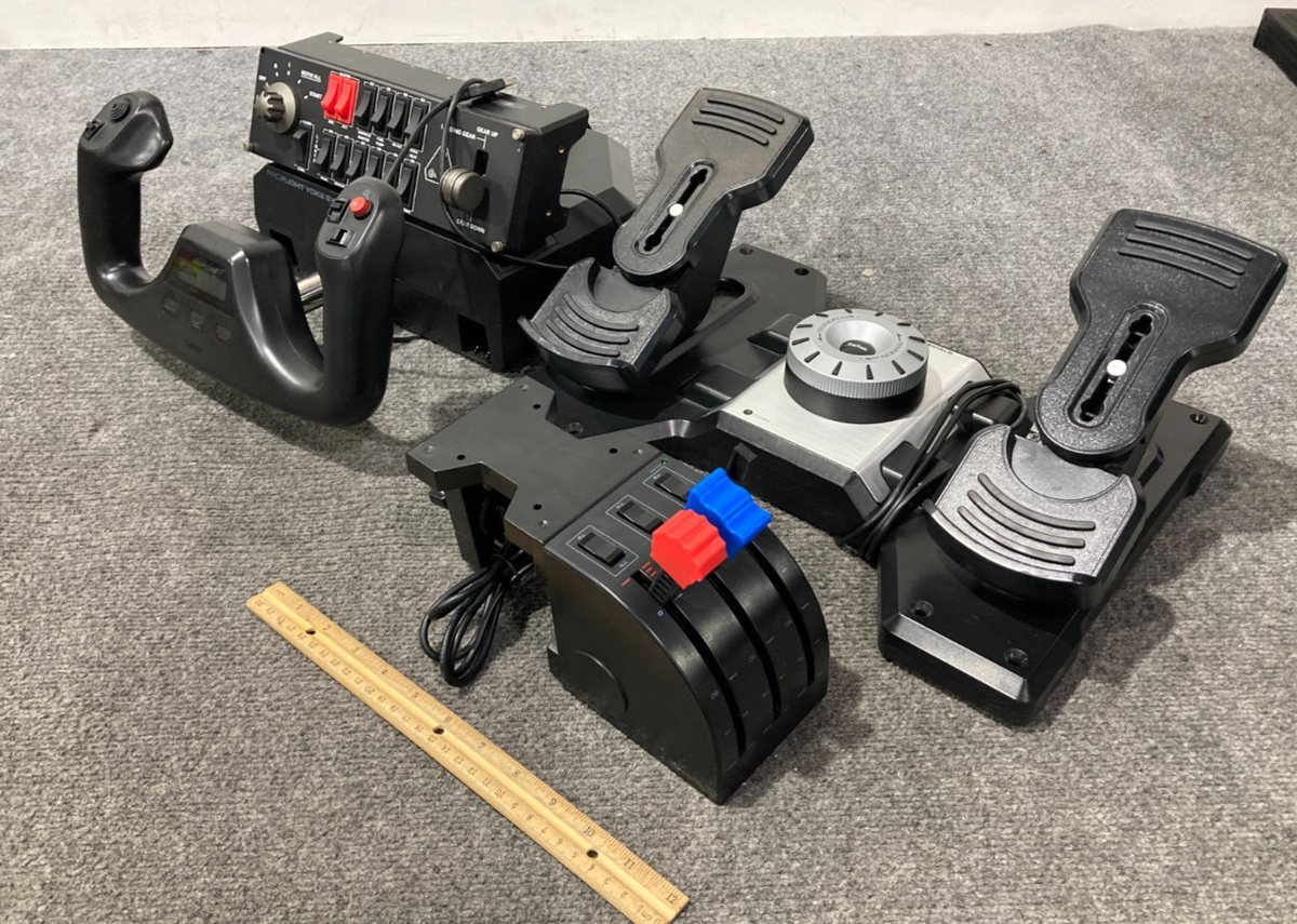 Saitek Pro Flight Yoke System w/ Foot Pedals & Throttle | eBay