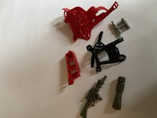 Gruppo di pezzi giocattolo vintage anni 80 figurine Bravestar e 30/30