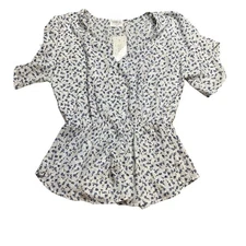 NWT Sienna Sky Women's White Floral Blouse V Neck Button Size Medium