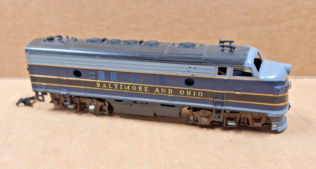Athearn HO Baltimore Ohio B&o F7a 3219 Super Gear F7b Dummy Diesel